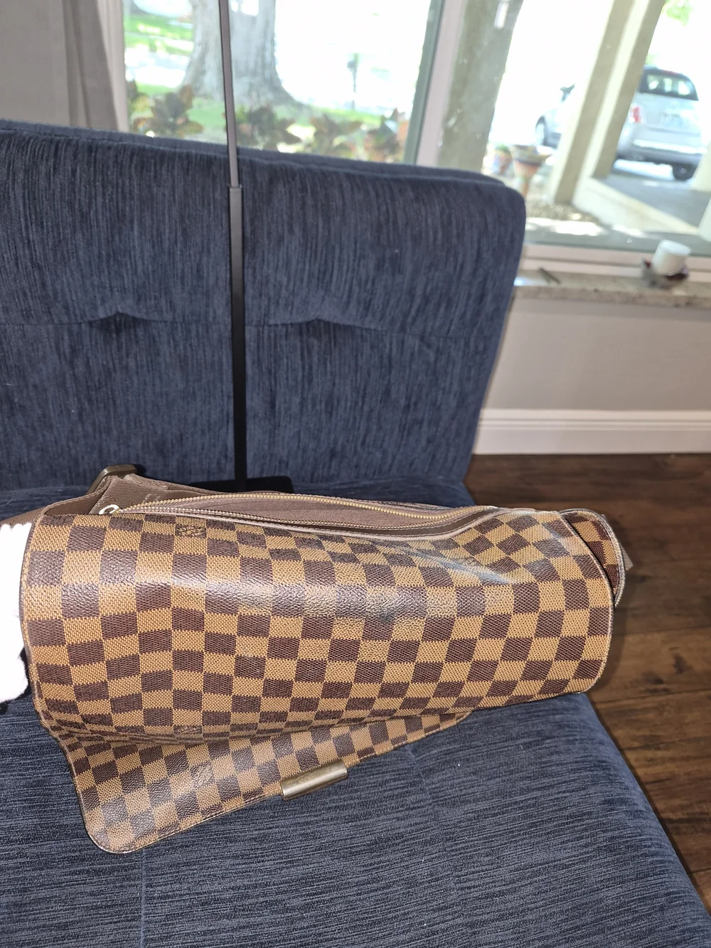 Louis Vuitton Bastille Messenger Bag Damier Ebene Crossbody Laptop